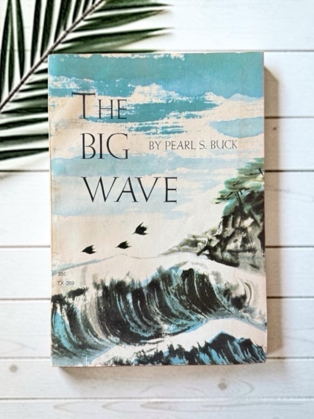 VINTAGE 1962 The Big Wave by Pearl S. Buck | Illustrated by Kazue Mizumura